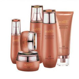 玨秀化妝品 產品與店鋪裝修，打造視覺與護膚的雙重盛宴